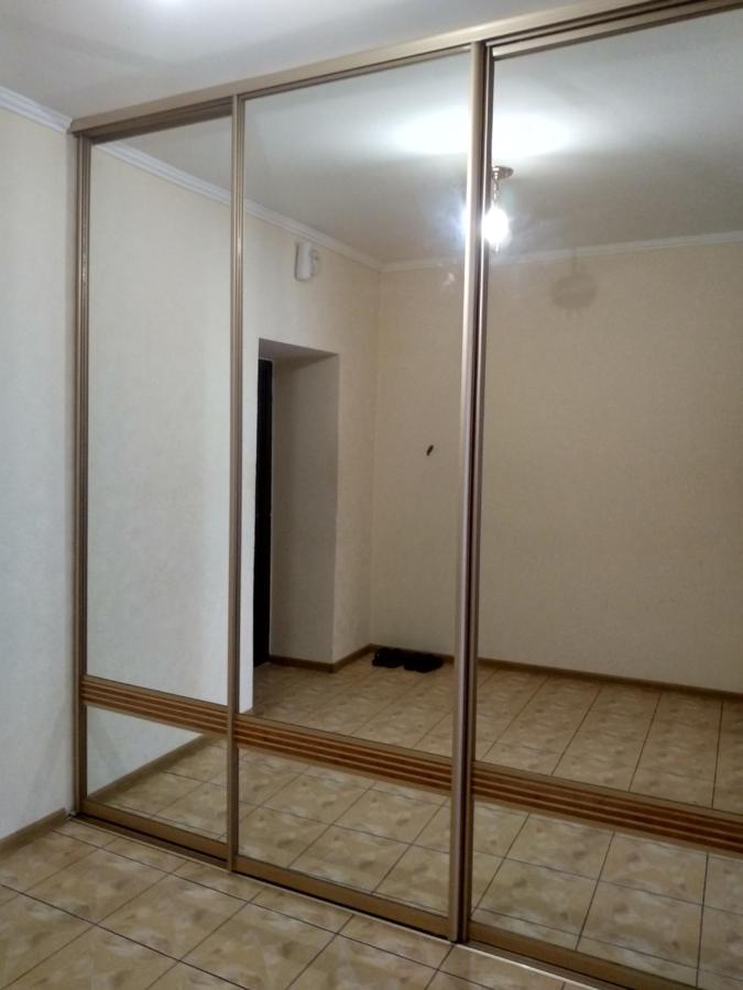 Апартаменти Липинського3,Поруч Порт Сіті Lutsʼk المظهر الخارجي الصورة
